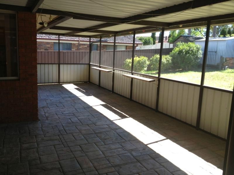 Ambarvale NSW 2560