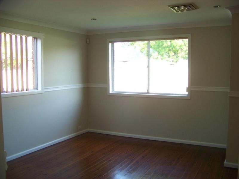 7 Darwin Street, Campbelltown NSW 2560