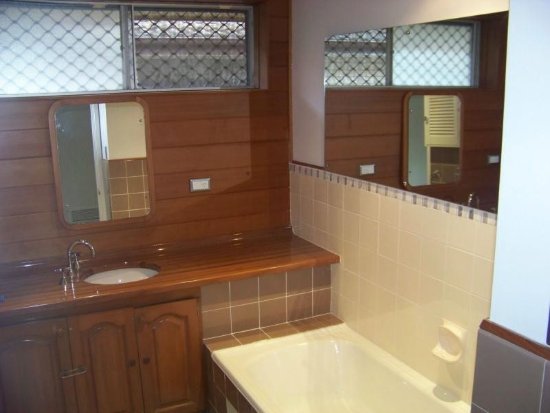 7 Darwin Street, Campbelltown NSW 2560