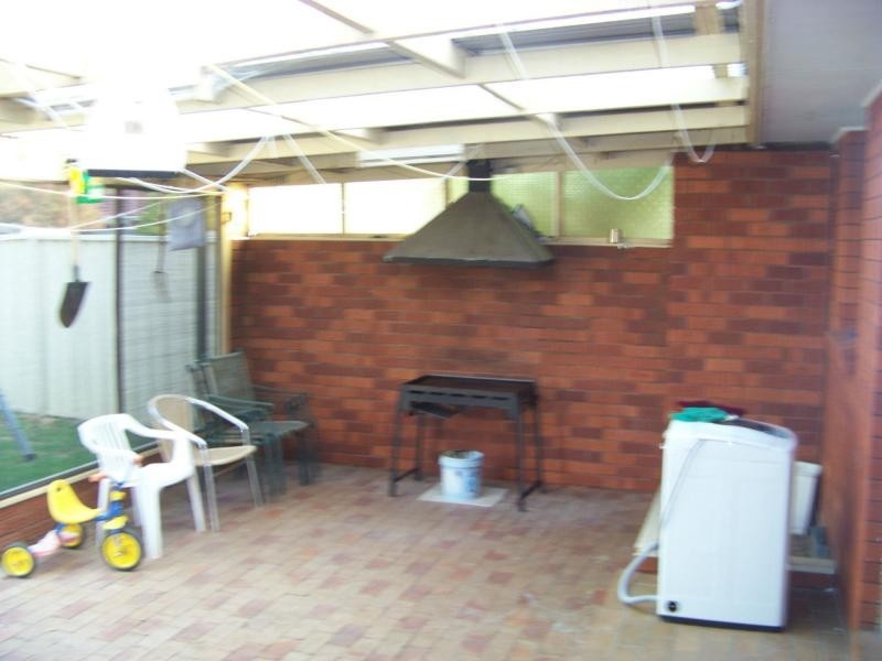 7 Darwin Street, Campbelltown NSW 2560