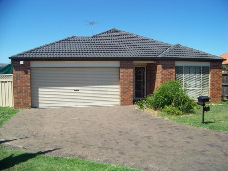 35 John Kidd Drive, Blair Athol NSW 2560
