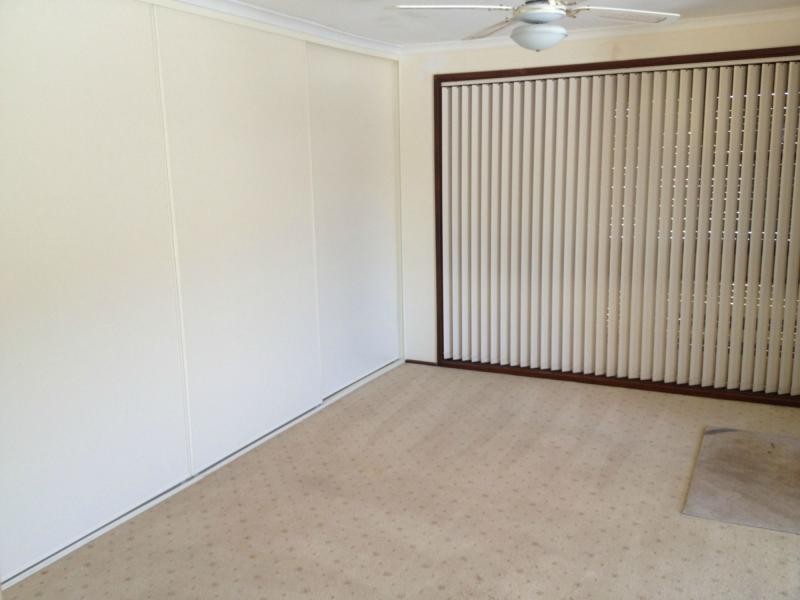 253 Copperfield Drive, Rosemeadow NSW 2560