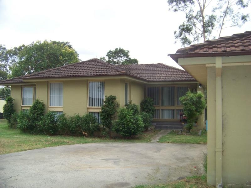 17 Cunningham Street, Camden South NSW 2570