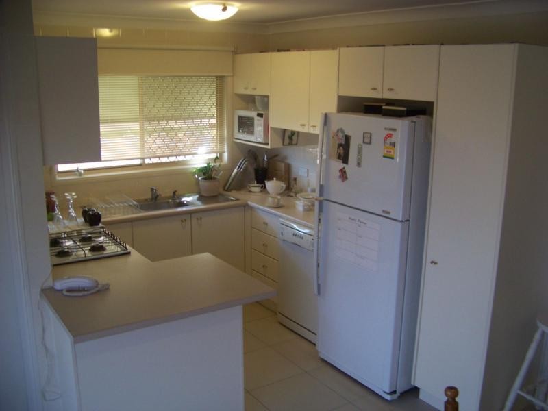 9 Parkholme Circuit, Englorie Park NSW 2560