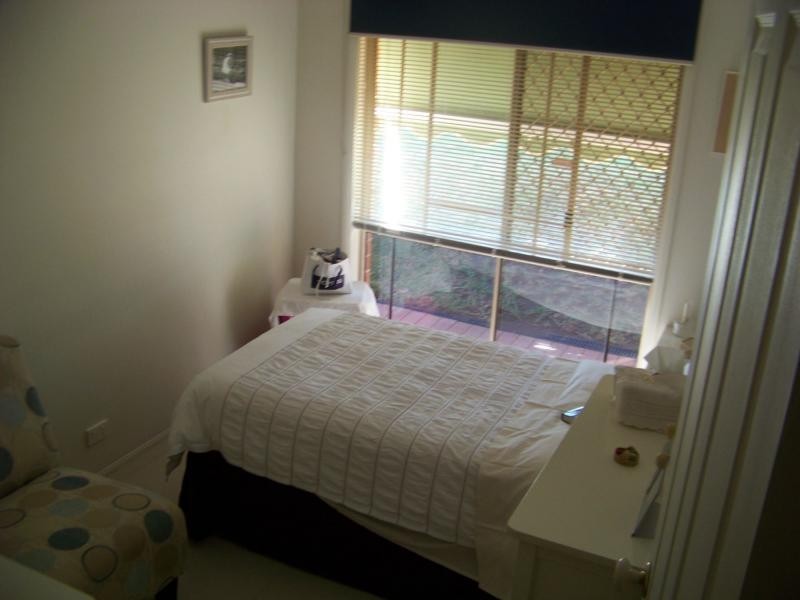 9 Parkholme Circuit, Englorie Park NSW 2560