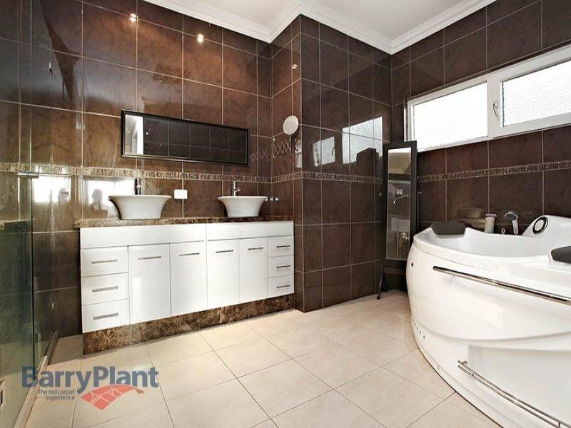 Chirnside Park VIC 3116