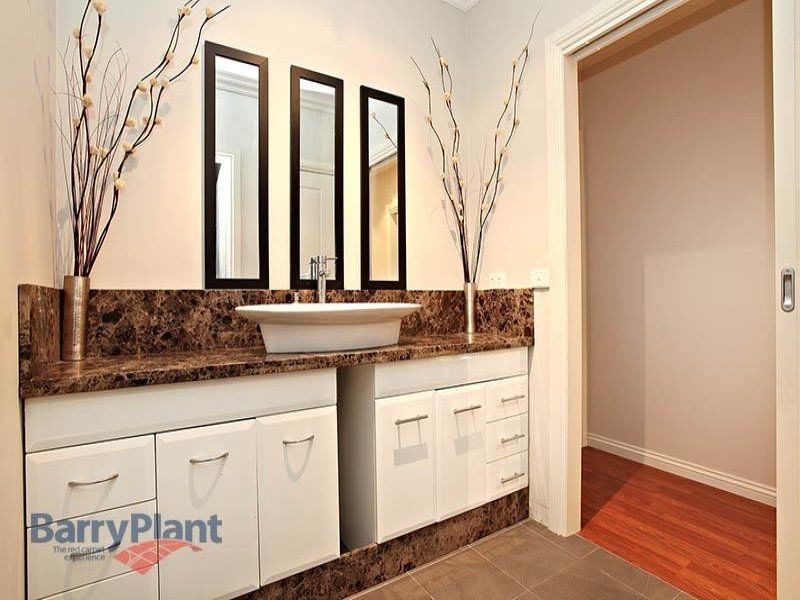 Chirnside Park VIC 3116