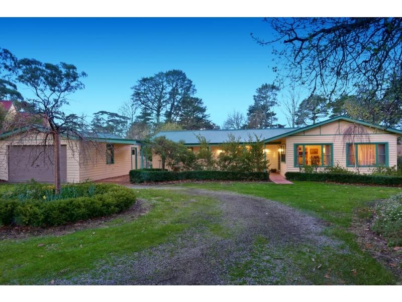 5 Lockwood Road, Belgrave Heights VIC 3160