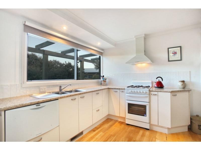16 Bass Meadows Boulevard, St Andrews Beach VIC 3941