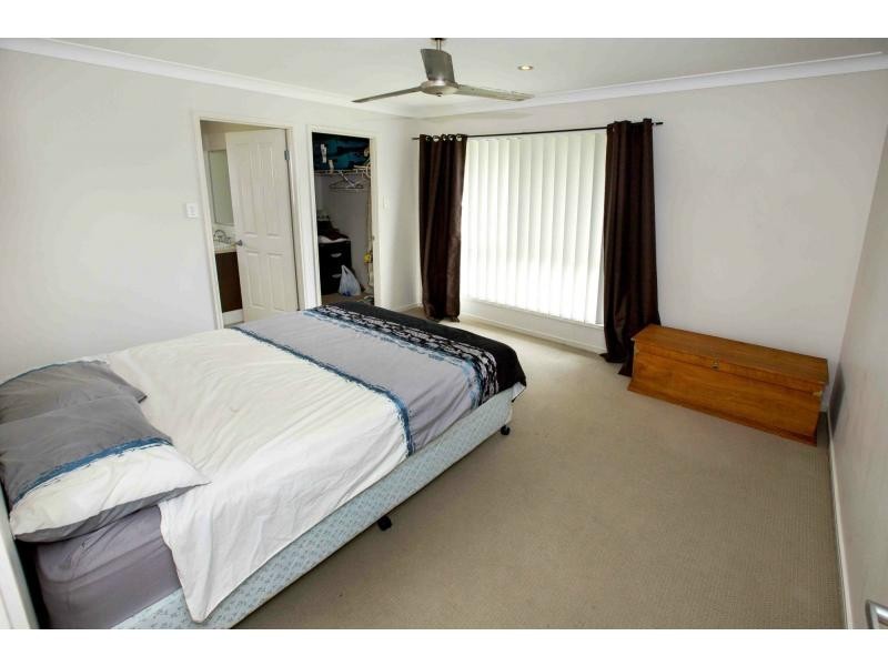 5 Van Beelen Street, Caboolture QLD 4510