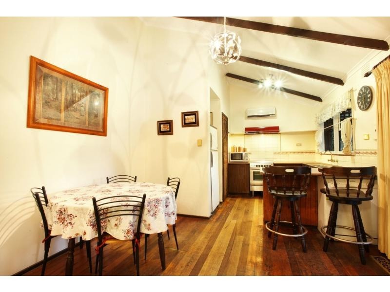 15 Meander Road, Hurstbridge VIC 3099