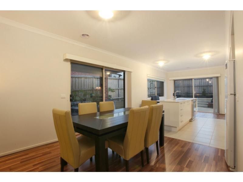 42 Aylesbury Boulevard, Doreen VIC 3754