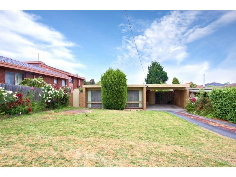8 Fairway Road, Doncaster VIC 3108