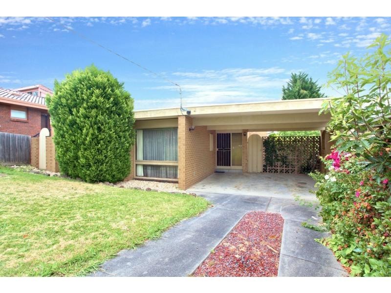 8 Fairway Road, Doncaster VIC 3108