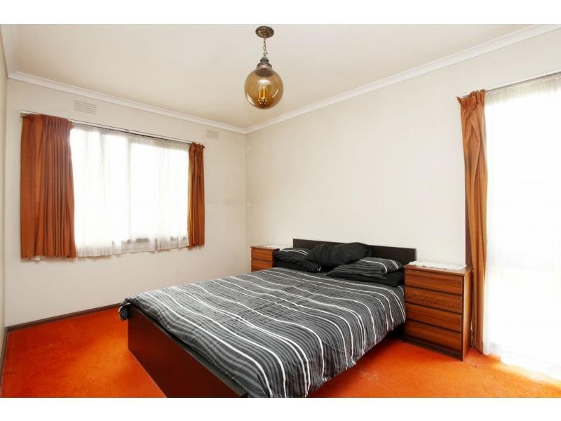 8 Fairway Road, Doncaster VIC 3108