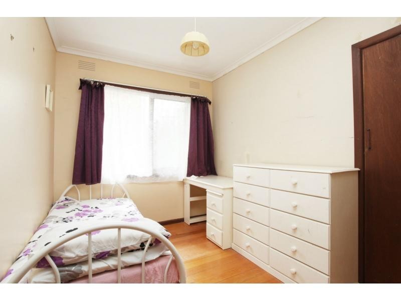 8 Fairway Road, Doncaster VIC 3108