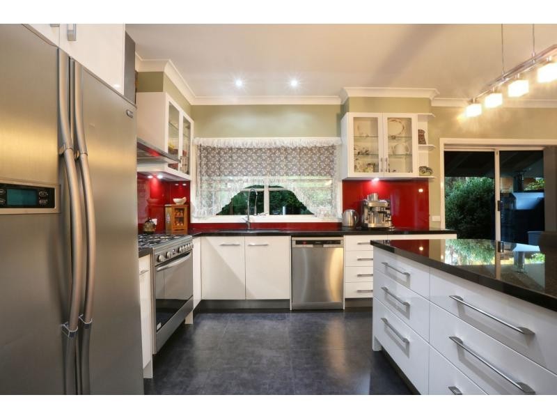 83 Farnham Road, Healesville VIC 3777