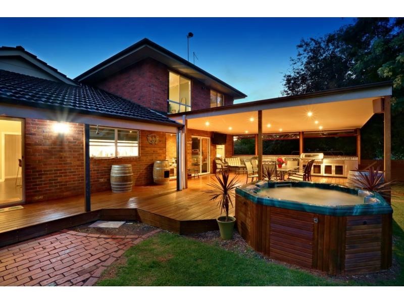 83 Farnham Road, Healesville VIC 3777