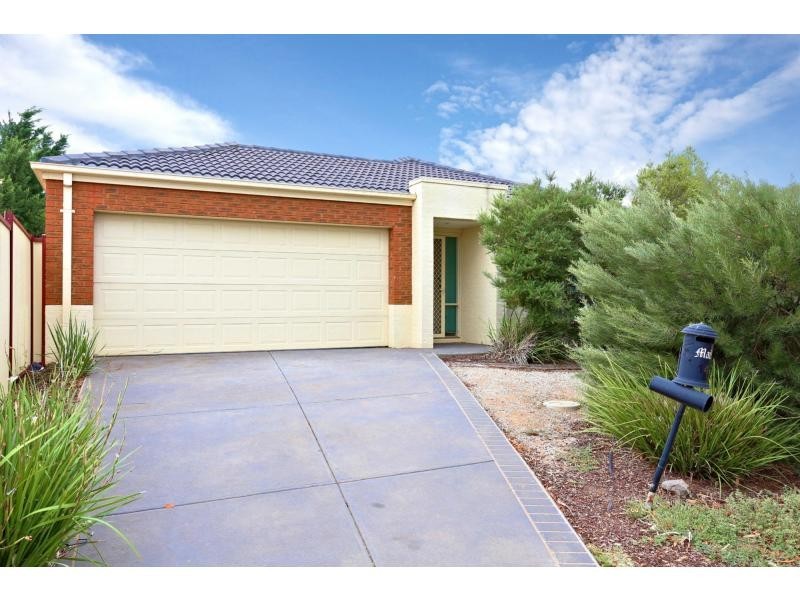 14 Lydeamore Place, Kurunjang VIC 3337