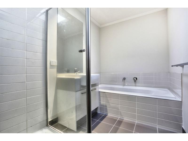 5 Themeda Place ( Come In Off Leigh Close), Lilydale VIC 3140