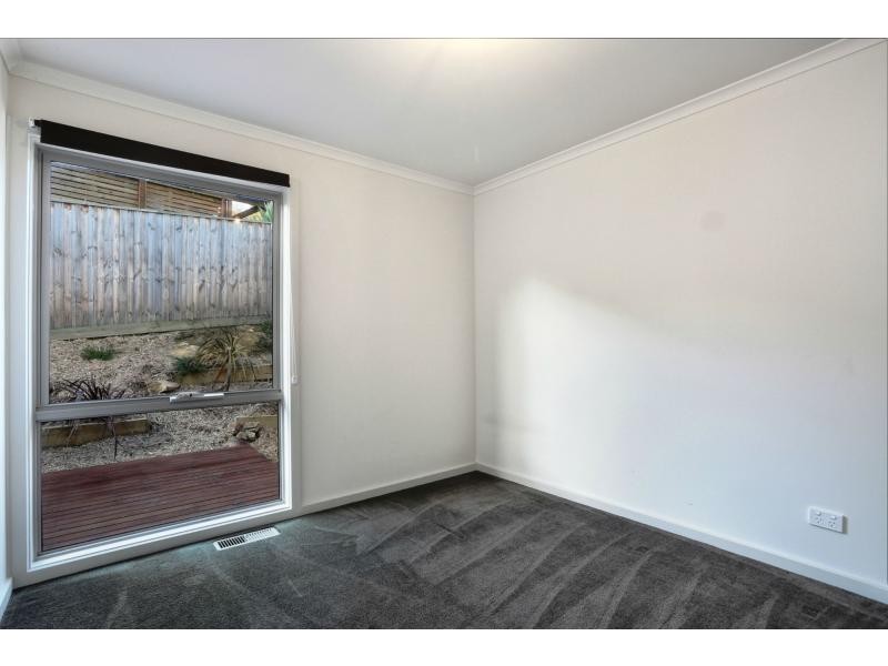 5 Themeda Place ( Come In Off Leigh Close), Lilydale VIC 3140