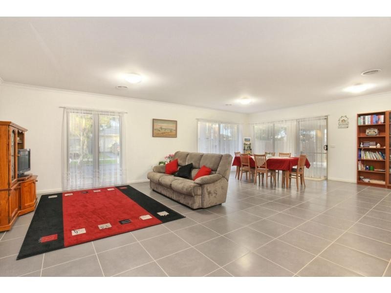 26 Russel Way, Doreen VIC 3754