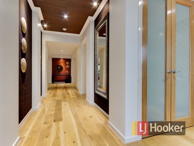 30 Grandvue Boulevard, Pakenham VIC 3810