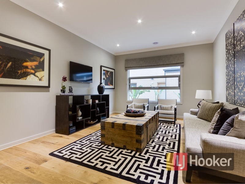 30 Grandvue Boulevard, Pakenham VIC 3810