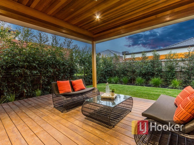 30 Grandvue Boulevard, Pakenham VIC 3810