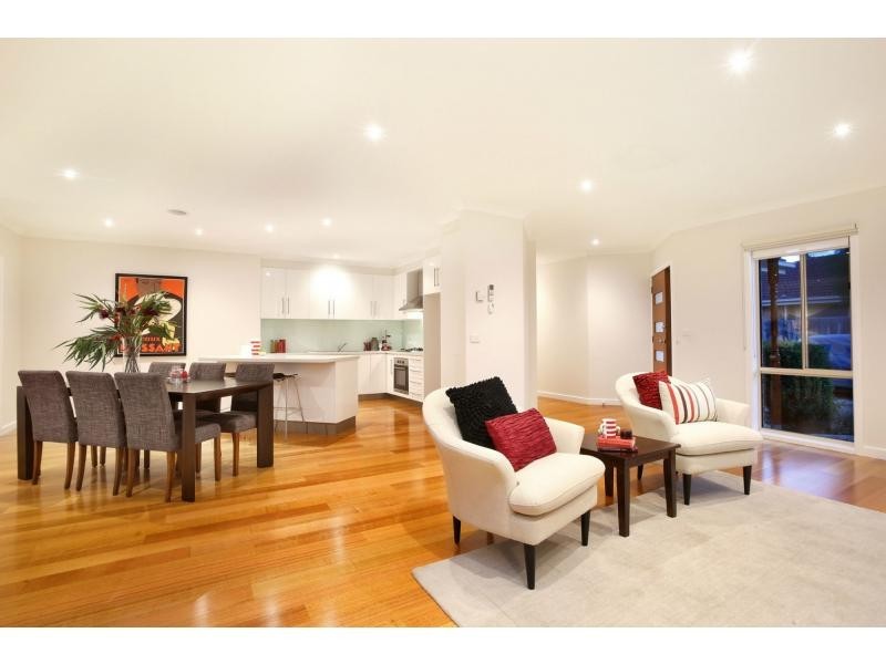 2/30 Tennyson Avenue, Clayton South VIC 3169