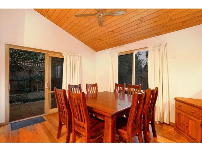 4/1B Hearthside Court, Ringwood VIC 3134