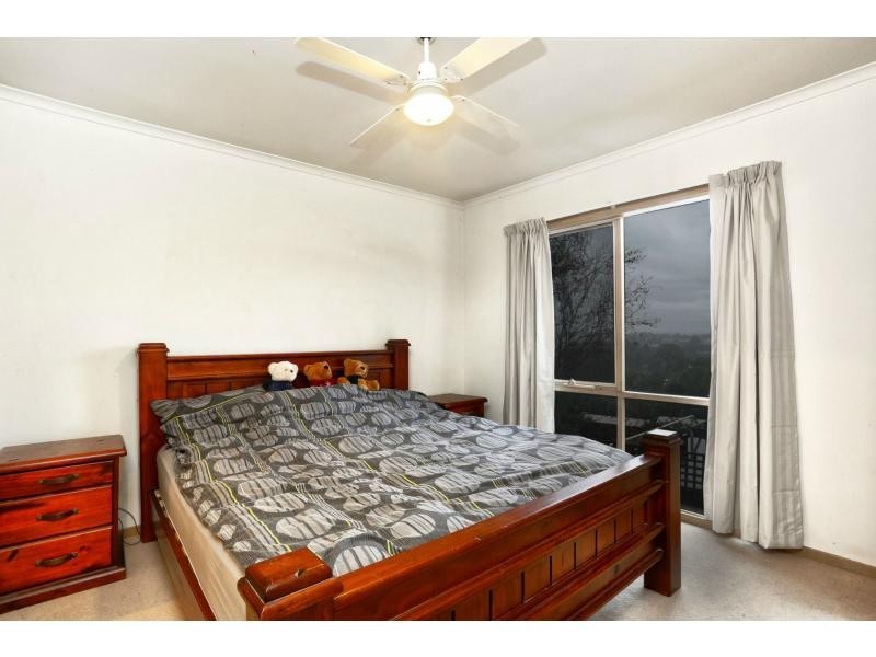 4/1B Hearthside Court, Ringwood VIC 3134