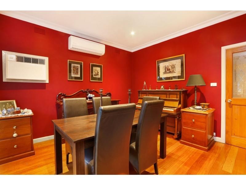 10 Wicklow Avenue, Croydon VIC 3136