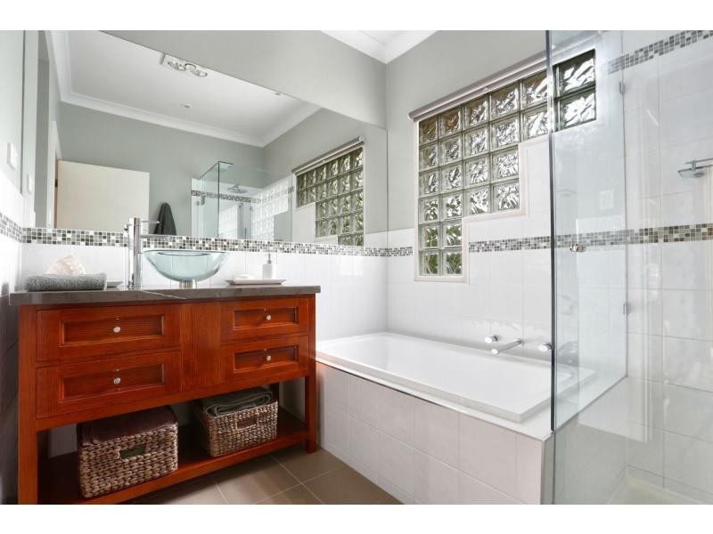 10 Wicklow Avenue, Croydon VIC 3136