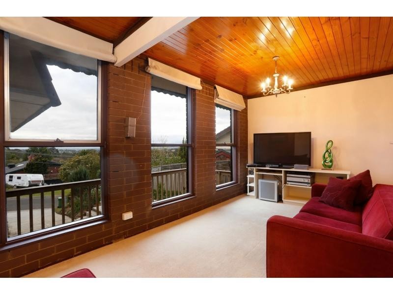 59 Rolling Hills Road, Chirnside Park VIC 3116