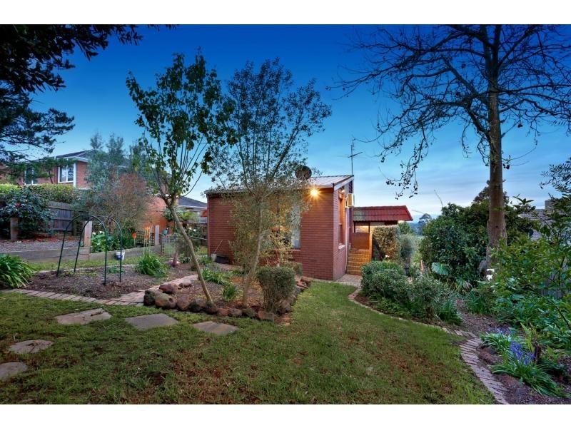 59 Rolling Hills Road, Chirnside Park VIC 3116