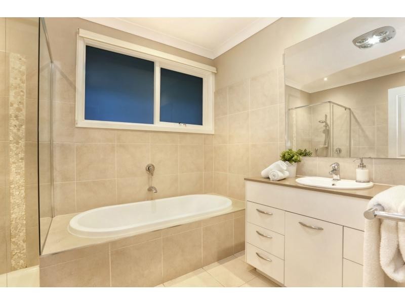 3 Graeme Avenue, Ringwood North VIC 3134