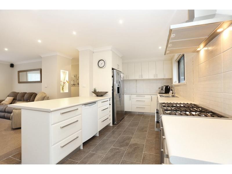 21 Turkeith Crescent, Croydon North VIC 3136