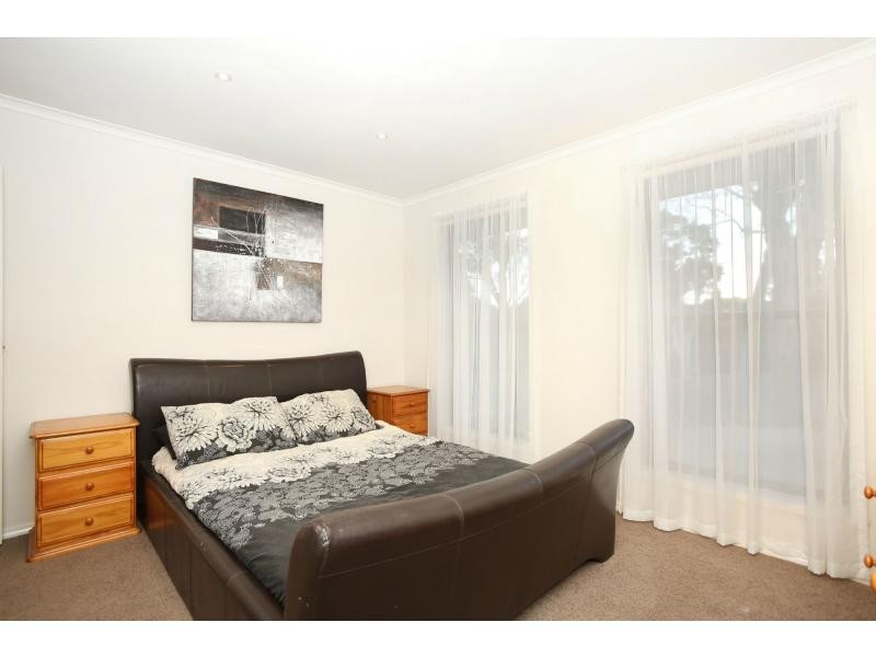 21 Turkeith Crescent, Croydon North VIC 3136