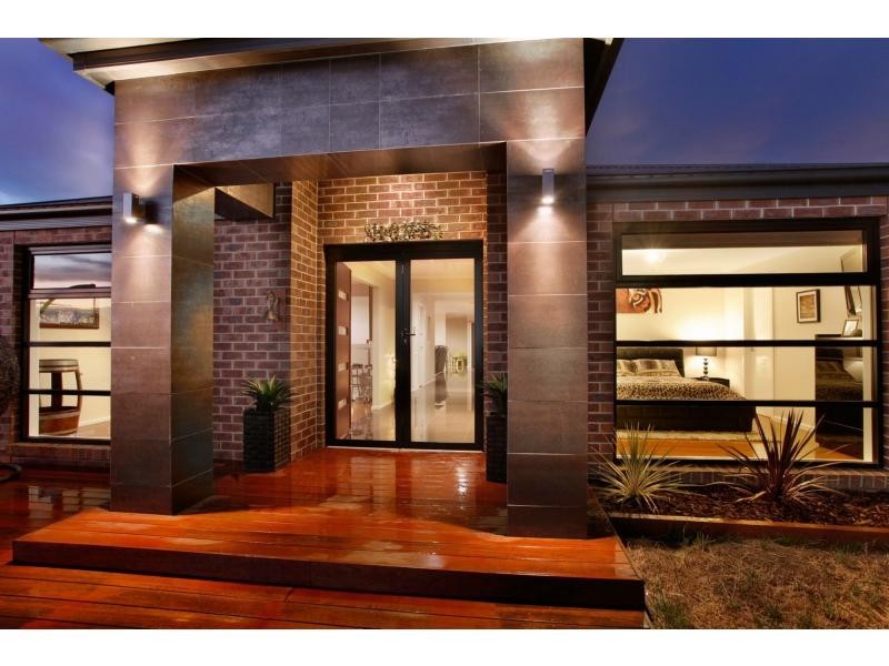 27 Windermere Boulevard, Pakenham VIC 3810