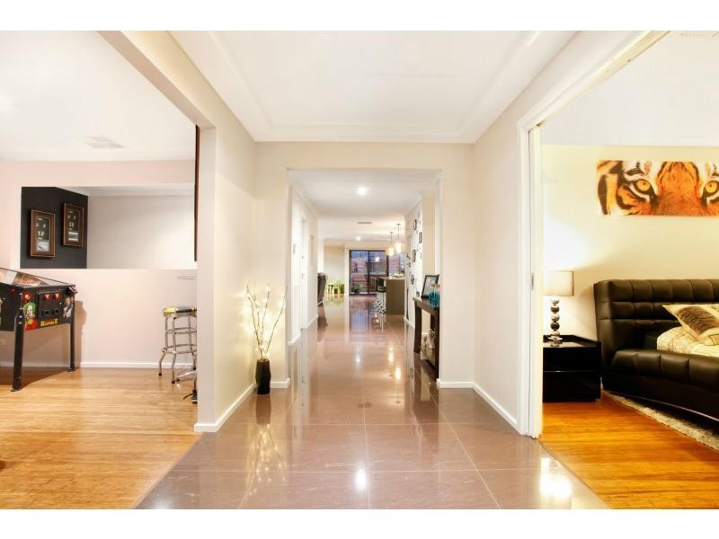 27 Windermere Boulevard, Pakenham VIC 3810