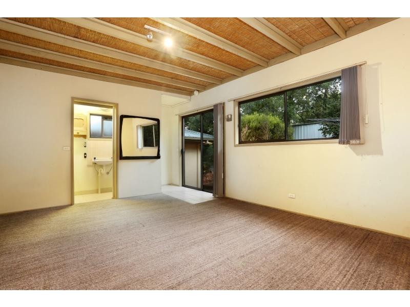 888 Warburton Highway, Seville East VIC 3139