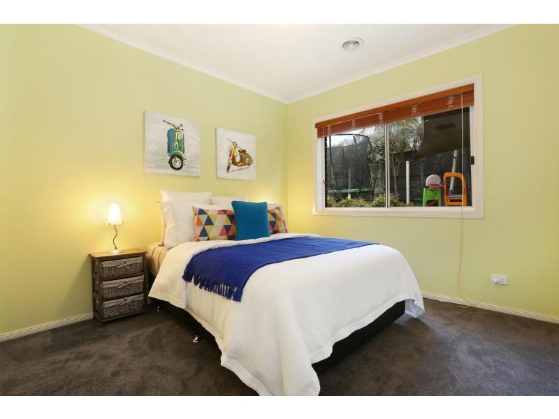 35 Regency Rise, Chirnside Park VIC 3116