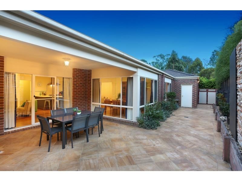 35 Regency Rise, Chirnside Park VIC 3116