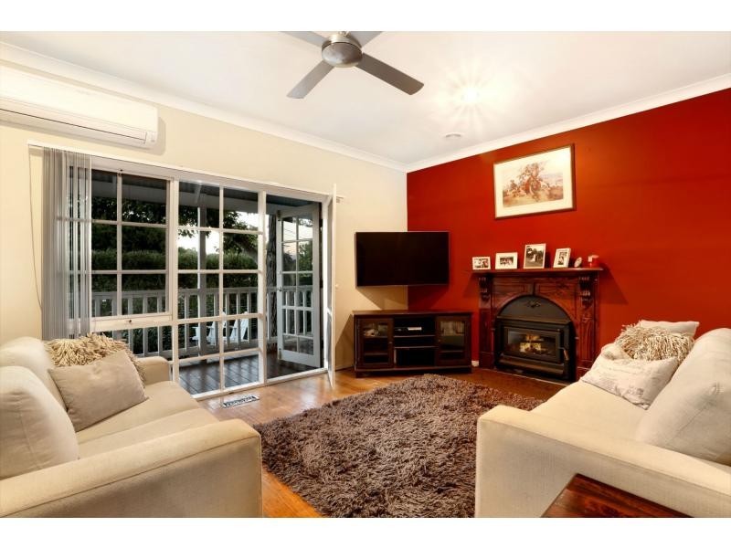1/100 Mount View Parade, Croydon VIC 3136
