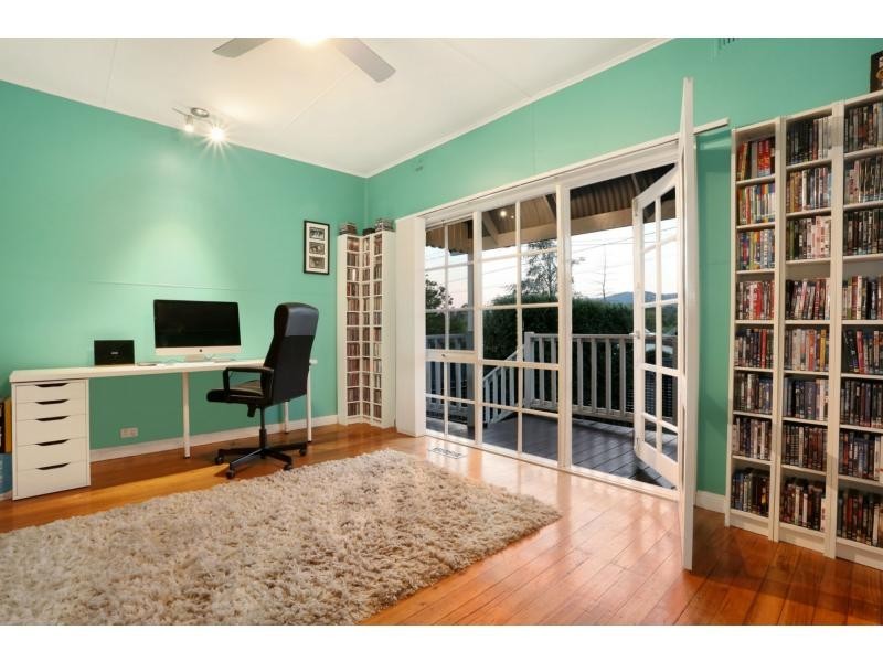 1/100 Mount View Parade, Croydon VIC 3136