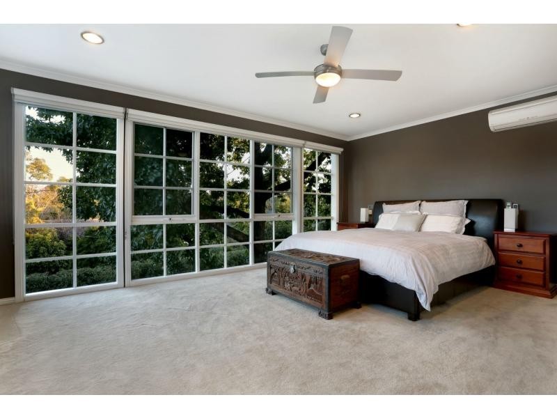 1/100 Mount View Parade, Croydon VIC 3136