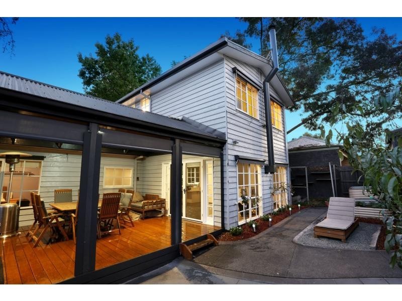 1/100 Mount View Parade, Croydon VIC 3136