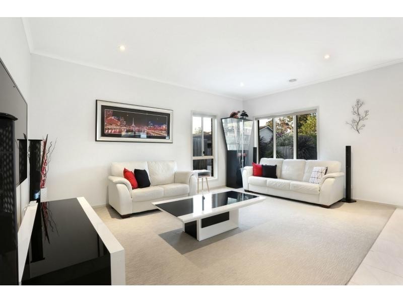 Unit 2/5 Peter Street, Croydon South VIC 3136