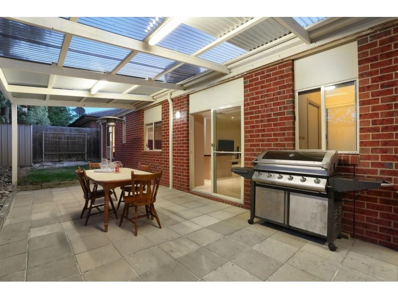 Unit 2/5 Peter Street, Croydon South VIC 3136